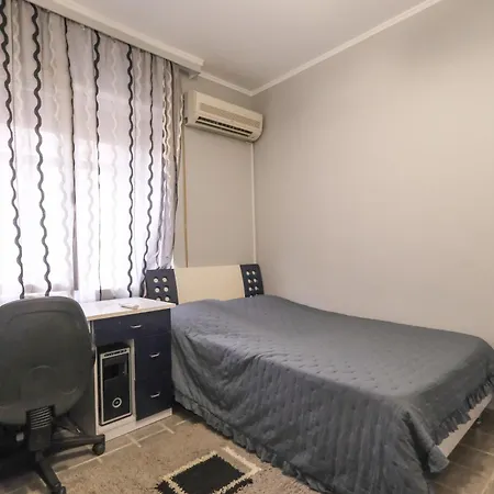 Cozy Near Of Apartment Tirana